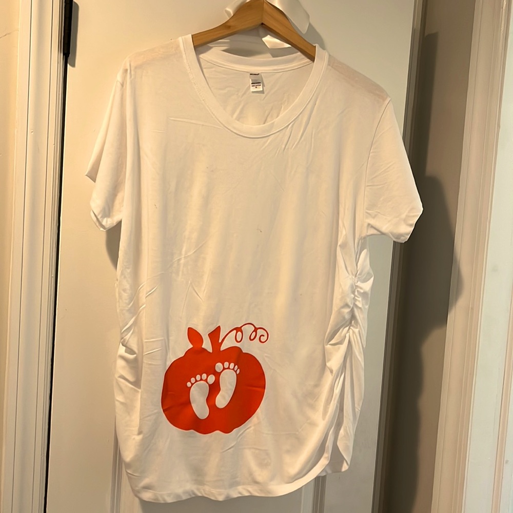 Pumpkin maternity shirt XL